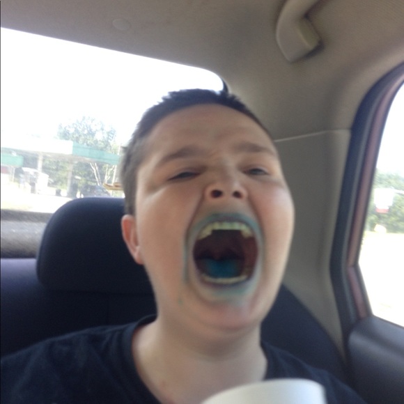 Meet your Posher, Misti - Picture 8 of 8